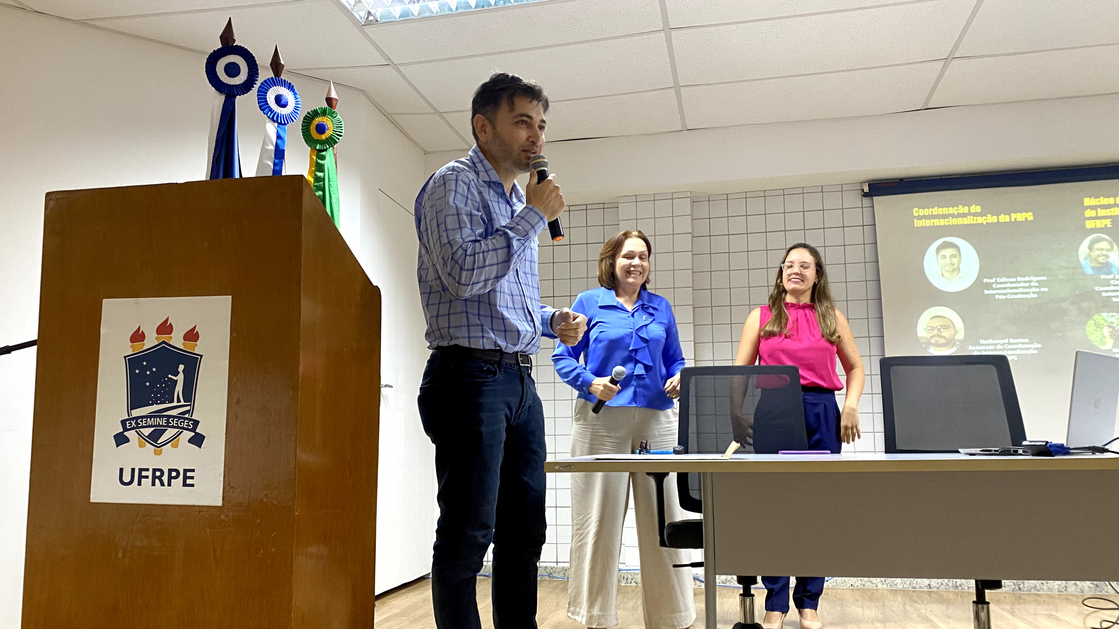 Encontro Estrangeiros