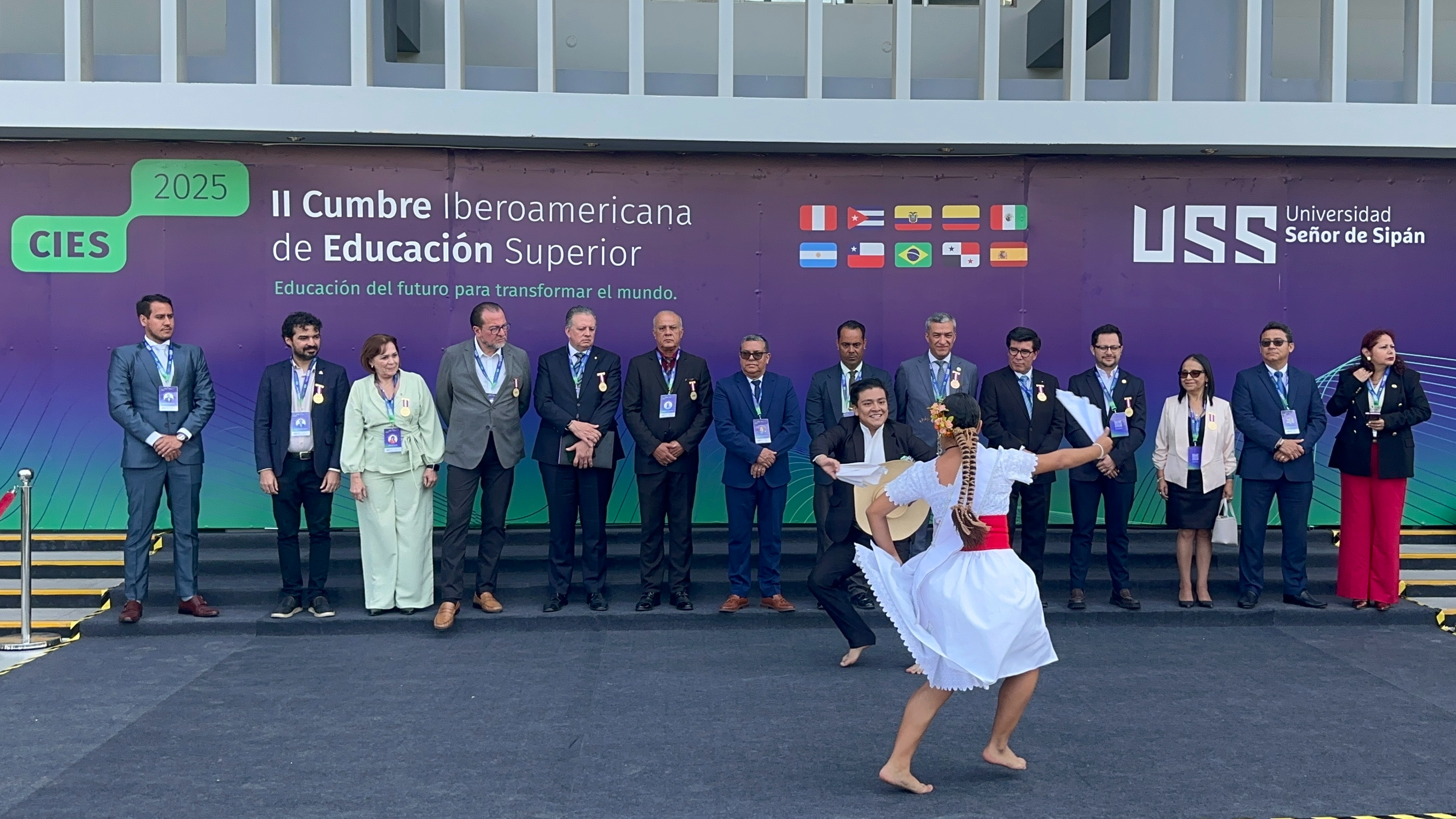 Cumbre Dança